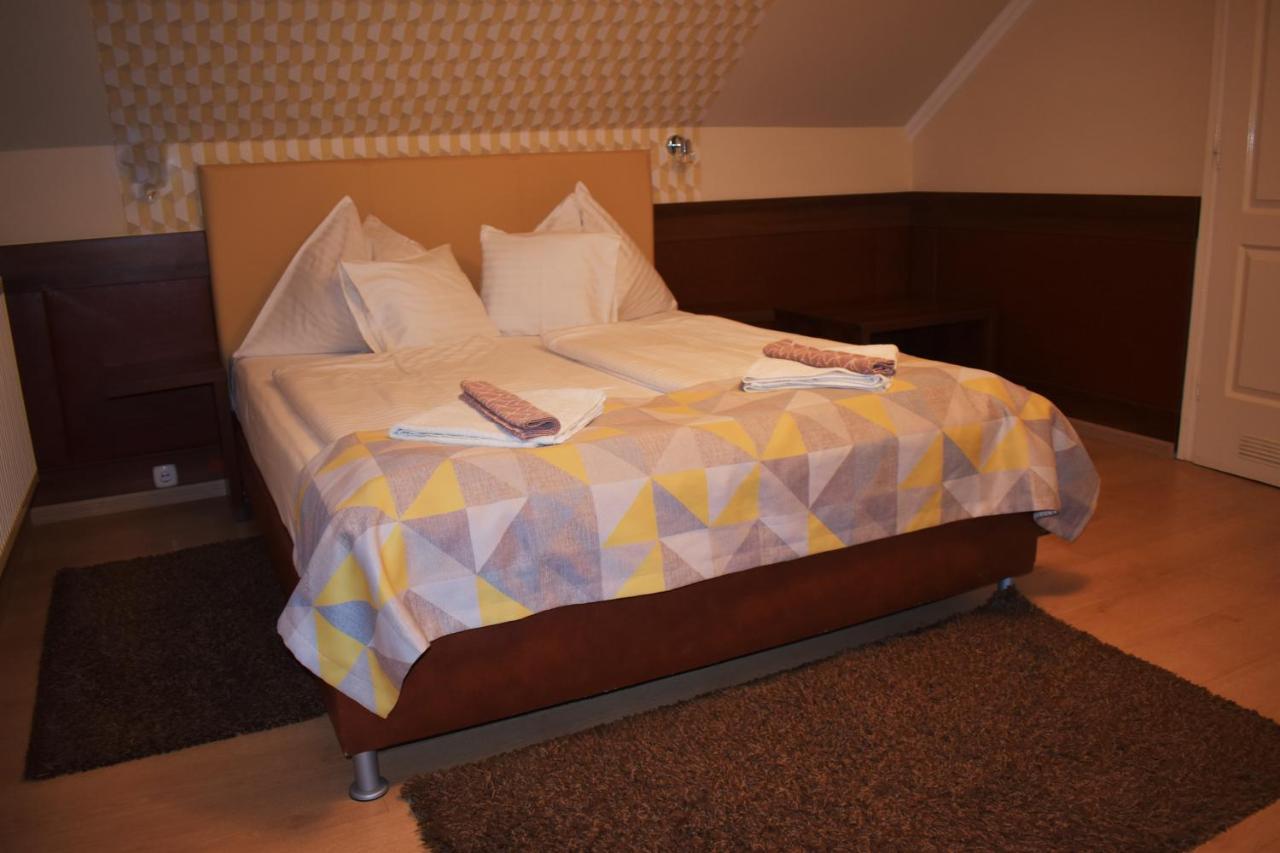 Hotel Pávai Hajdúszoboszló Esterno foto