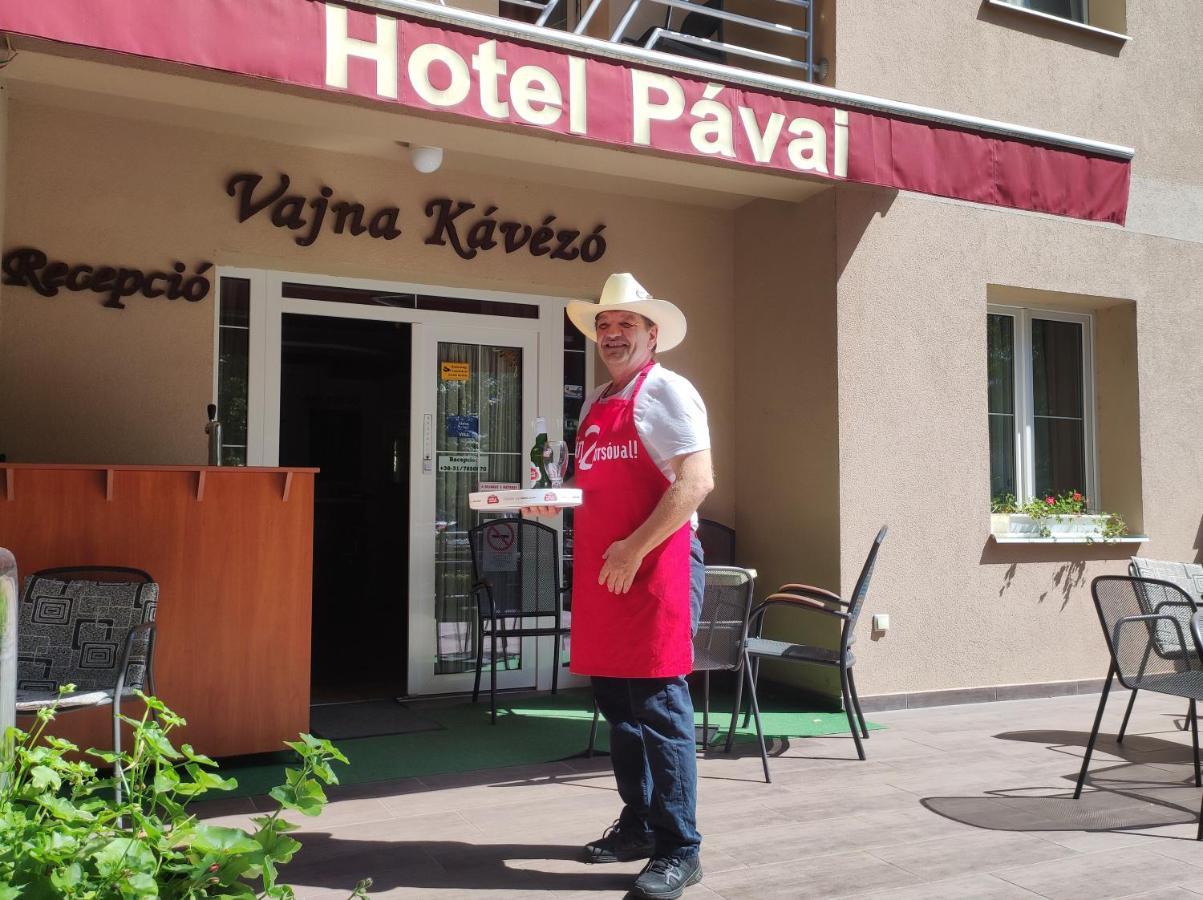 Hotel Pávai Hajdúszoboszló Esterno foto