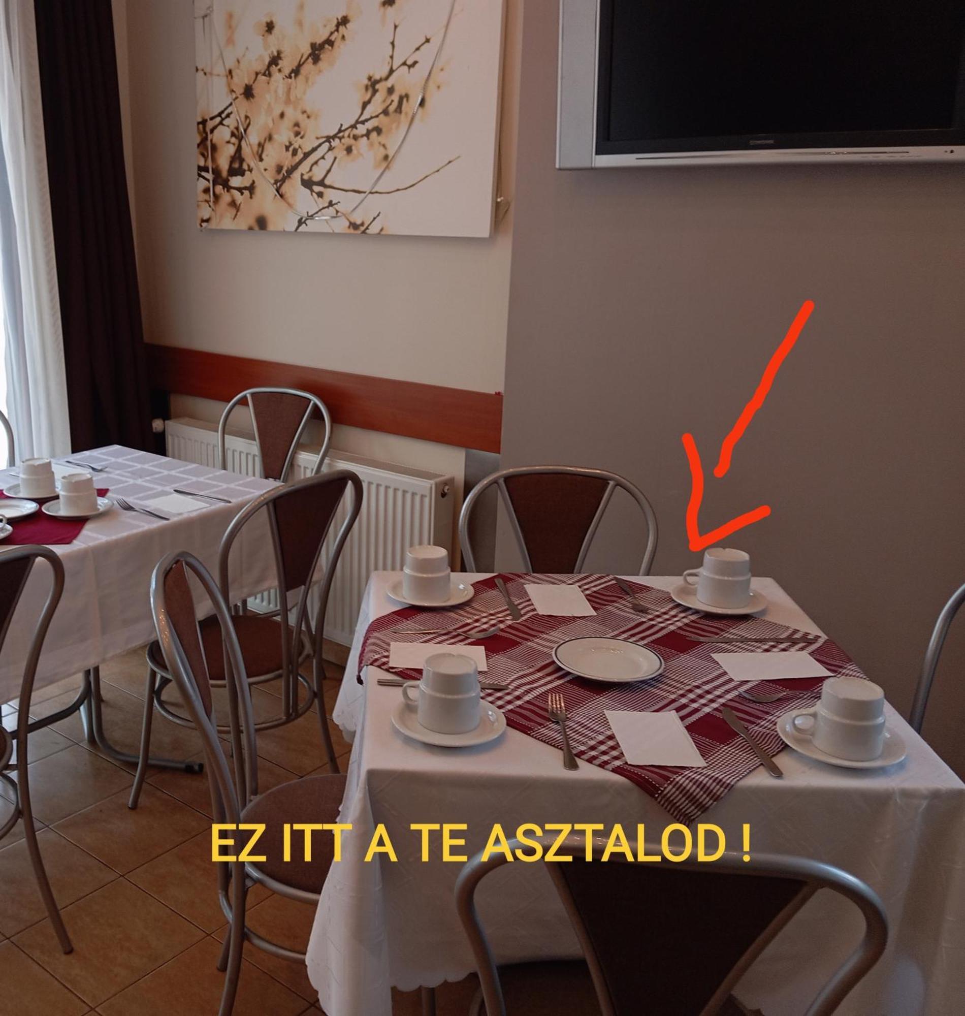 Hotel Pávai Hajdúszoboszló Esterno foto