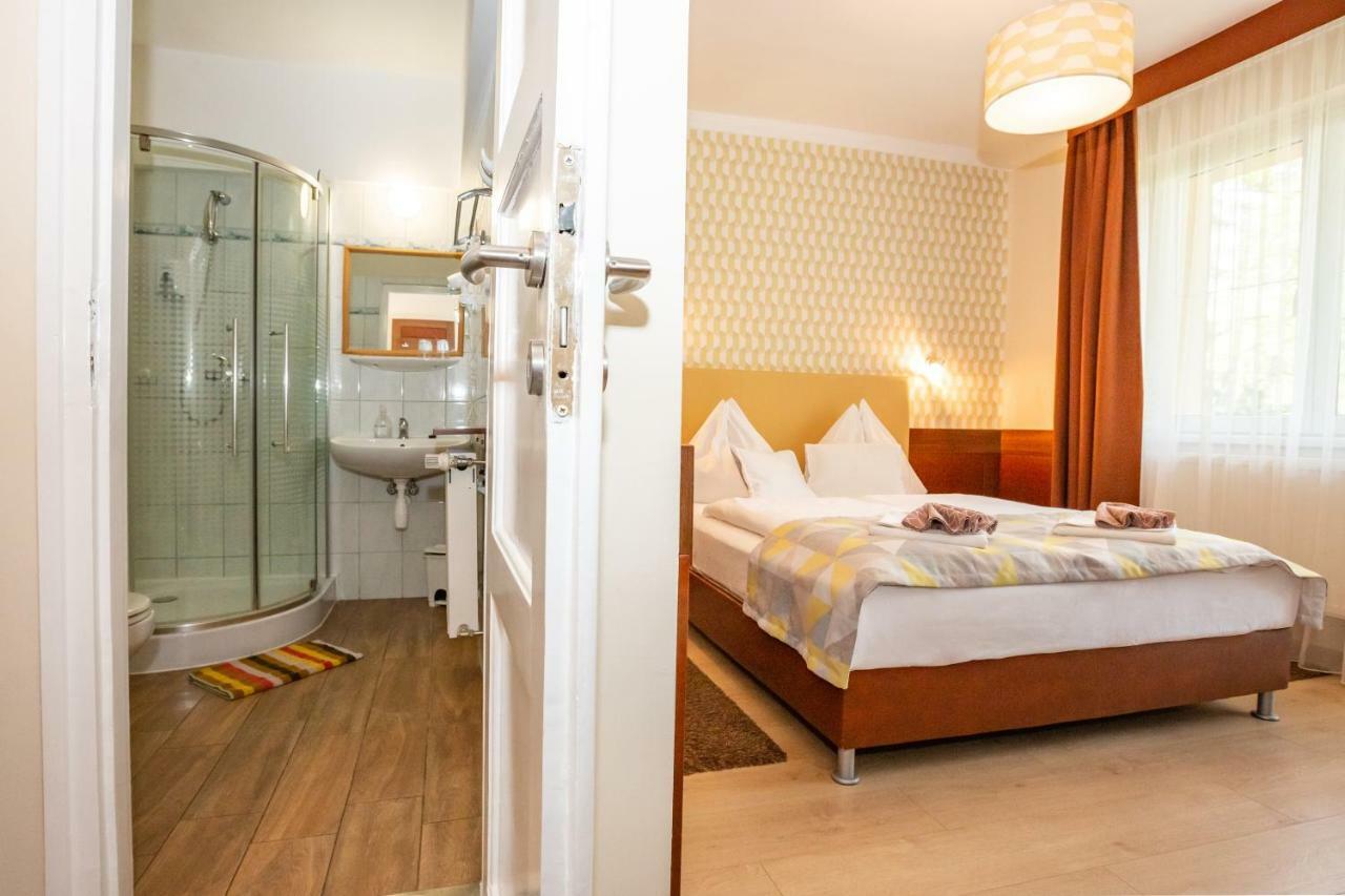 Hotel Pávai Hajdúszoboszló Esterno foto